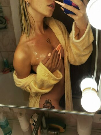 funsnail / Funnycat / Maria smirnova Nude Leaks Photo 27