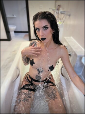 Ghoulie / babyxghoul Nude Leaks OnlyFans Photo 11