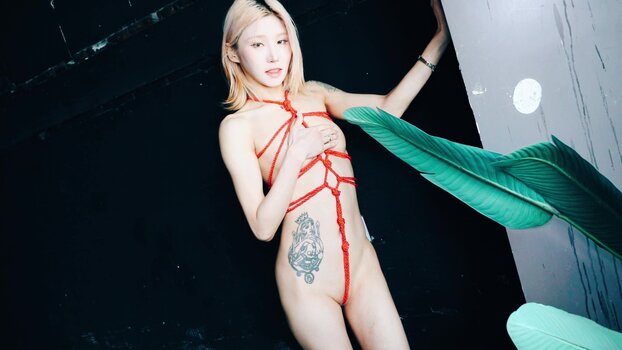 girlcrush_tr / Girl Crush / Taeri Nude Leaks Photo 12