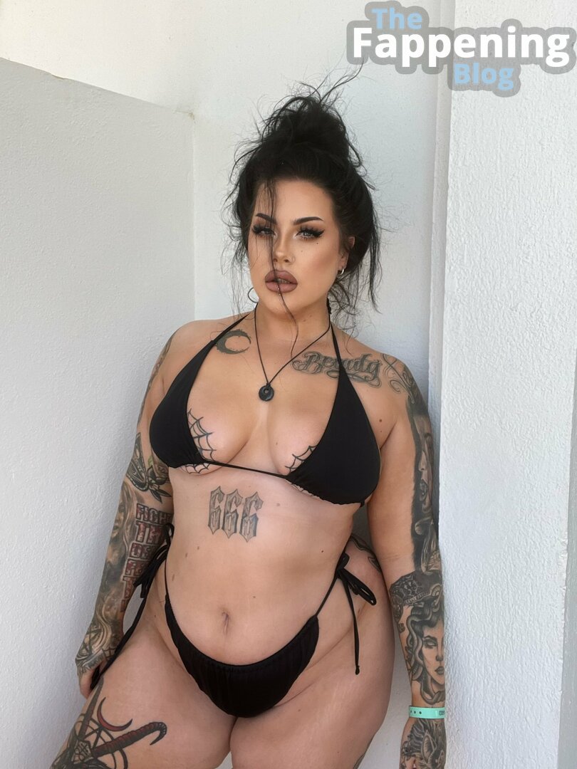 Goddess Goth / goddess_goth / goddessgothx Nude Leaks OnlyFans Photo 4 |  #TheFappening