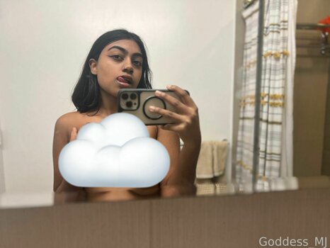 Goddess_MJ / yourgod_mala Nude Leaks Photo 40