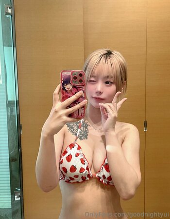 goodnightyui Nude Leaks Photo 32