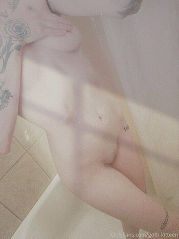 goth-kitteen Nude Leaks Photo 32