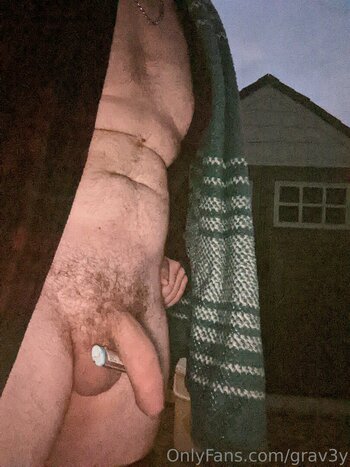 grav3y Nude Leaks Photo 21