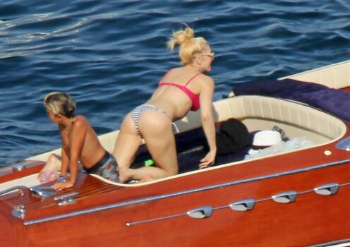 Gwen Stefani / gwenstefani Nude Leaks Photo 373