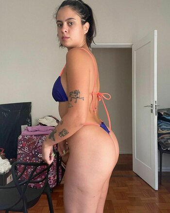 Hana Khalil / khalilhana Nude Leaks Photo 5