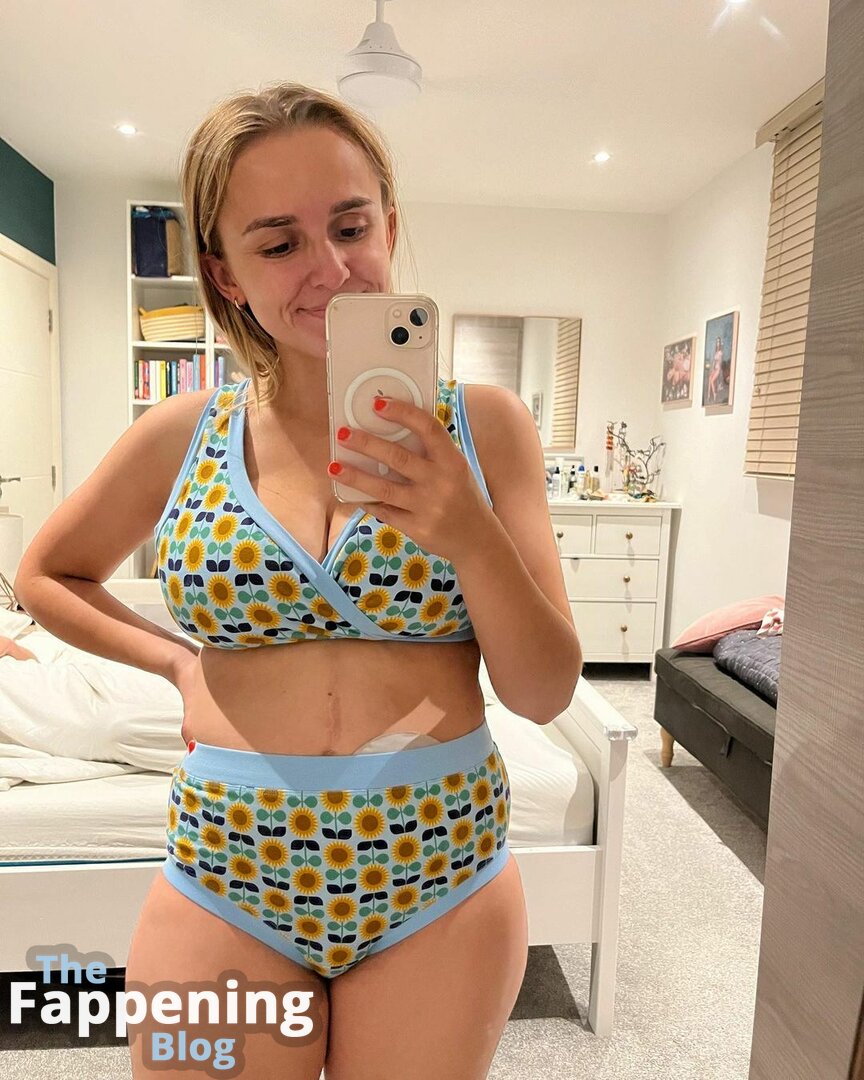 Hannah Witton / hannahwitton Nude Leaks Photo 6 | #TheFappening