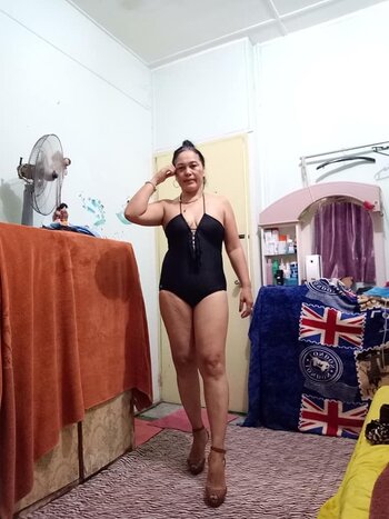 Helen Bundle Nude Leaks Photo 8