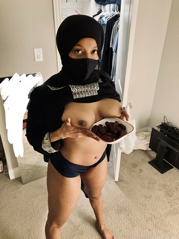 Hijabi Bambi / hijabibambi Nude Leaks OnlyFans Photo 4