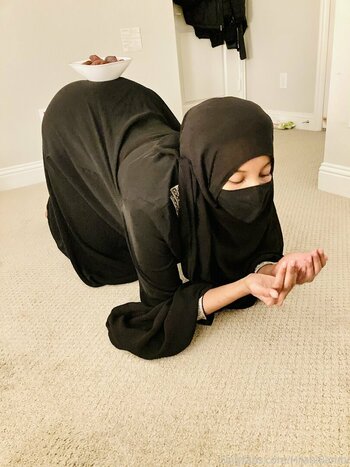 Hijabi Bambi / hijabibambi Nude Leaks OnlyFans Photo 21