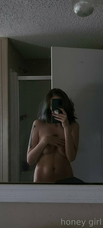 honey-girl Nude Leaks Photo 14