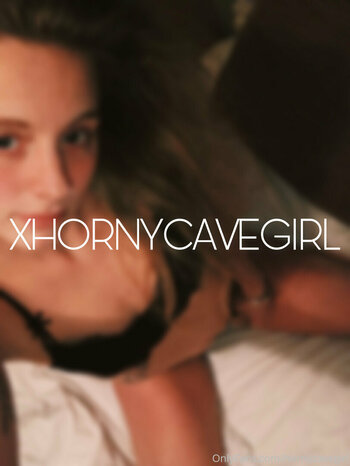 hornycavegirl Nude Leaks Photo 28