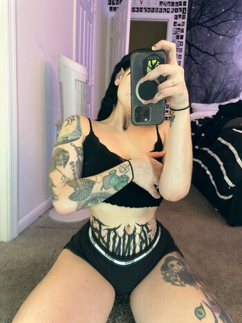 horrorwh0re / megxcore / notahorror / whorrore Nude Leaks OnlyFans Photo 14