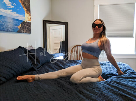 hot-yoga Nude Leaks Photo 7