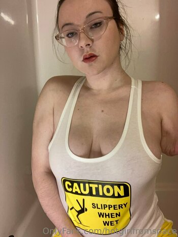 hotgirlfromspace Nude Leaks Photo 17