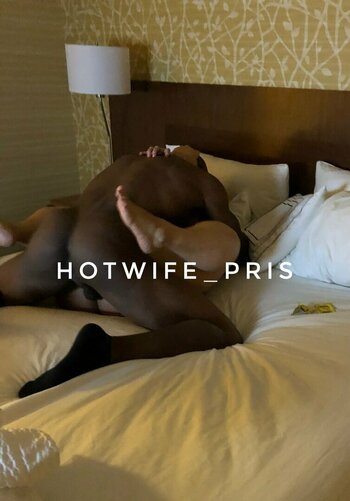 Hotwife_Pris / pinie_____ Nude Leaks OnlyFans Photo 2