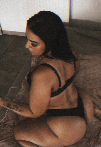 iam-elodiebrn / elodiebrn / iam_elodiebrn Nude Leaks OnlyFans Photo 39