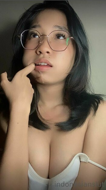 id_babygirl / indonesianslut Nude Leaks OnlyFans Photo 25