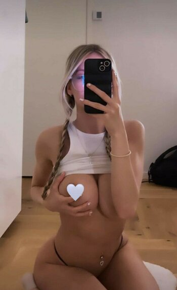 iidaamilda / https: Nude Leaks OnlyFans Photo 7