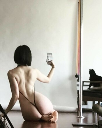 Ioveil / io_veil Nude Leaks Photo 20