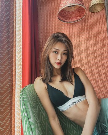 Irene Zhao / B1gqing Nude Leaks Photo 52