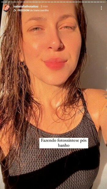 Isabela Fialho / bela.feetoes / fialhoisabela / isa.bela.feet Nude Leaks OnlyFans Photo 6
