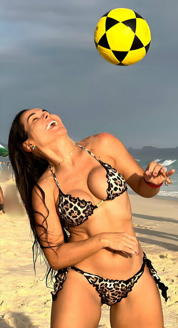 Isabele Benito / isabelebenito Nude Leaks Photo 3