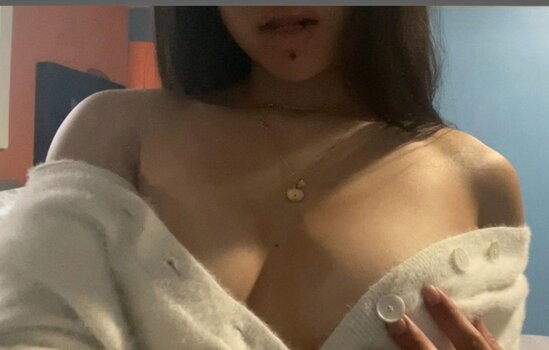 isabelle.baby23 / isabel.baby / isabelle.baby Nude Leaks OnlyFans Photo 3
