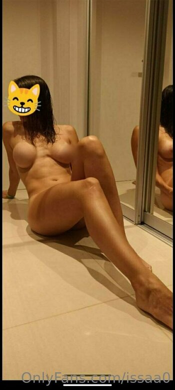 issaa0 Nude Leaks Photo 25