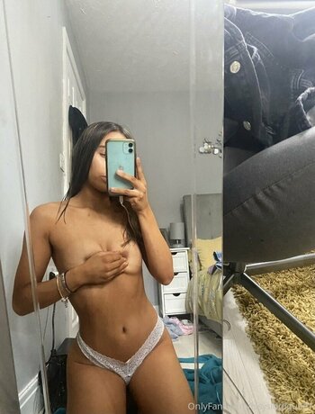 issysiddiquee1 / issysiddiquee Nude Leaks OnlyFans Photo 7