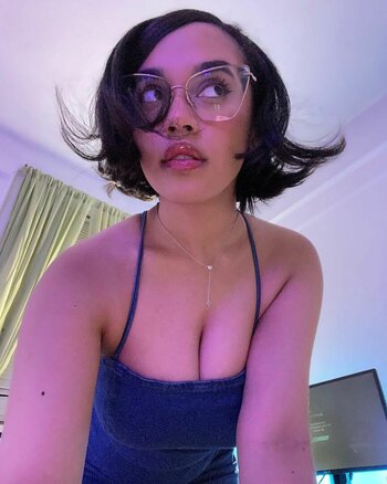 itsqueennovaa Nude Leaks Photo 20