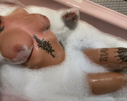 Jackiemareex / lovejacks Nude Leaks OnlyFans Photo 14