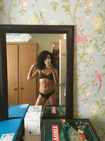 Jade Ogugua Nude Leaks Photo 20