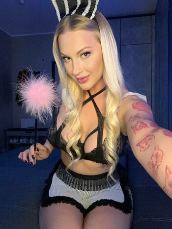 Jana Blondie ♥ / JANA_BLONDIE_19 / jana_blondie Nude Leaks OnlyFans Photo 7