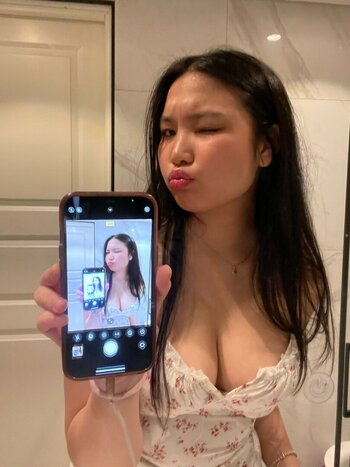 janet.ttp / awhore.able / janetpham / lildedjanet Nude Leaks OnlyFans Photo 7