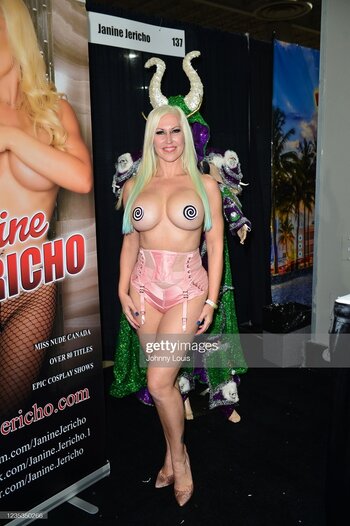 Janine Jericho / janinejericho Nude Leaks OnlyFans Photo 20
