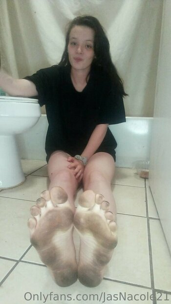 JasNacole21 / Queen Jas / feet.queen Nude Leaks Photo 18