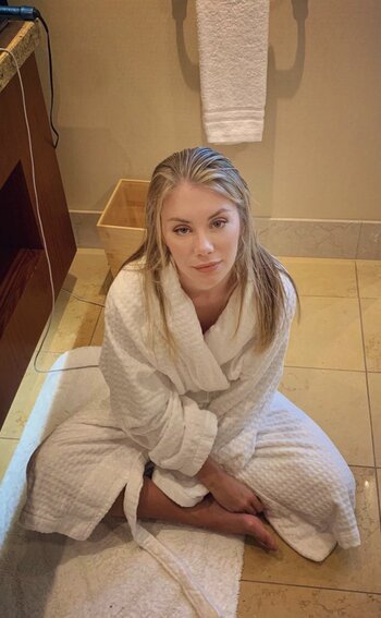 Jennifer Holland / jenniferlholland Nude Leaks Photo 48