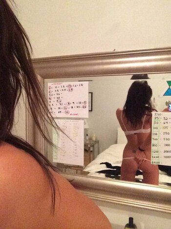 Jessica Metni / her.must Nude Leaks Photo 29