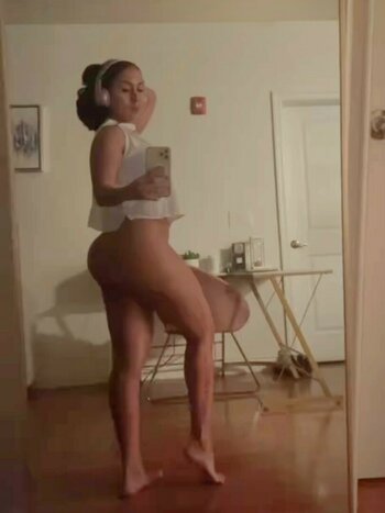 Johanna Carolina Ortiz / carolinnaortizz / johannacarolinao Nude Leaks OnlyFans Photo 1