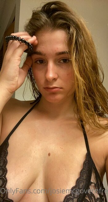 josiemcgovernfree Nude Leaks Photo 24
