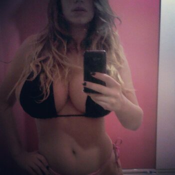 Ju Luz / eeirinha / ju_aautentica / jumiranda Nude Leaks OnlyFans Photo 7