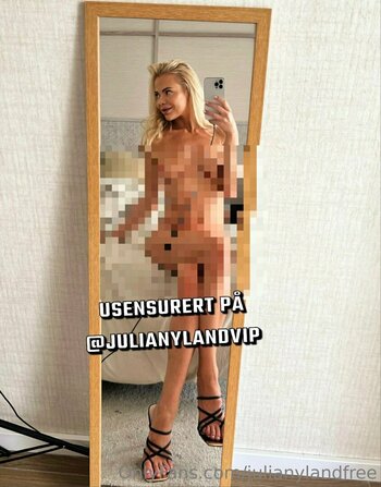 julianylandfree Nude Leaks Photo 26
