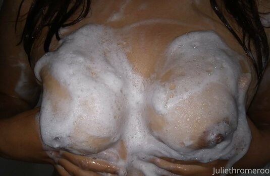 julieth1xxx Nude Leaks Photo 3