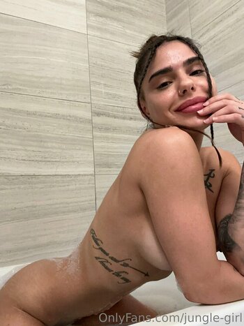jungle-girl Nude Leaks Photo 22
