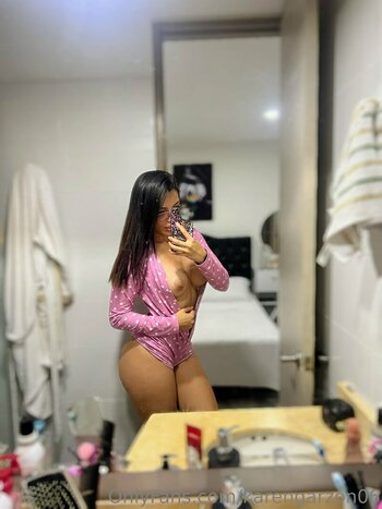 Karen Garzon / karengarzon06 / karengarzon___ Nude Leaks OnlyFans Photo 7