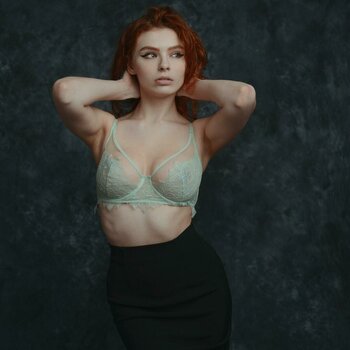 Kari Pitinova / tikivulpes Nude Leaks Photo 3