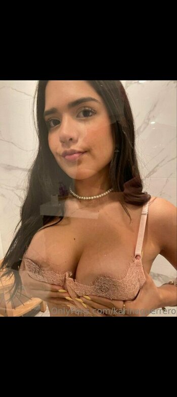 Karina Guerrero / karinaguerrero / karinapaolagv Nude Leaks OnlyFans Photo 35
