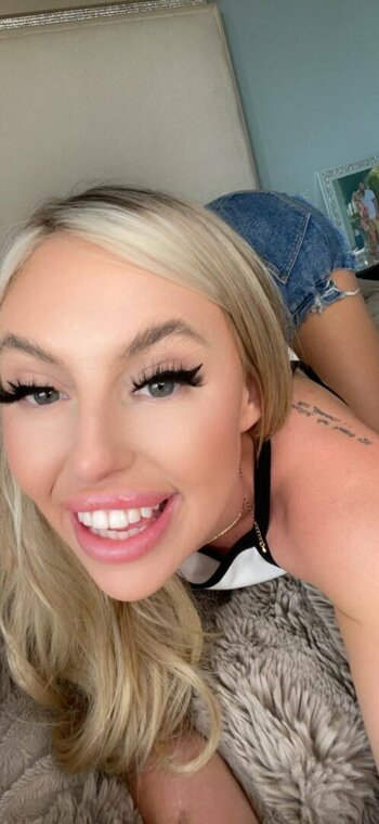 Karley Stokes / karley_stokes / karleystokes Nude Leaks OnlyFans Photo 22