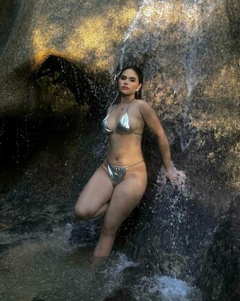 Kate Quijano / heroinefinee Nude Leaks Photo 1